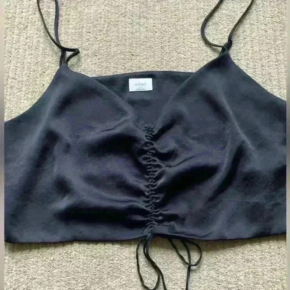 Wilfred Verso Camisole, black crop top, size XXL. - Picture 10 of 10
